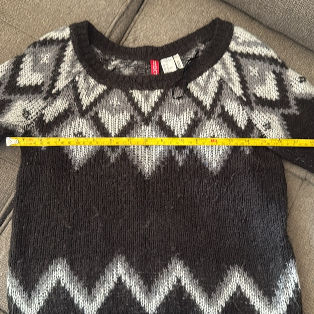 H&M sweater - Picture 5 of 5